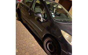 Peugeot 207 Saint-Symphorien-d'Ozon