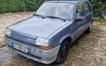 Renault r5 Villecerf