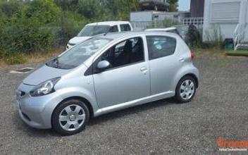 Toyota aygo Les-Mureaux