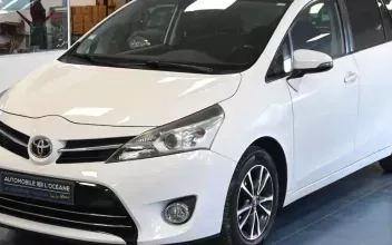 Toyota Verso La-Bazoge