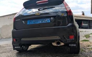 Ford fiesta Séranon