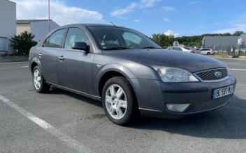 Ford mondeo Saint-Sulpice-de-Royan