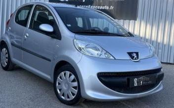 Voiture occasion Peugeot 107 La-Garde