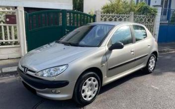 Peugeot 206 Les-Pavillons-sous-Bois