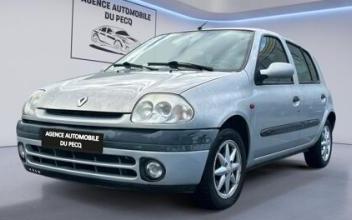 Renault clio ii Le-Pecq