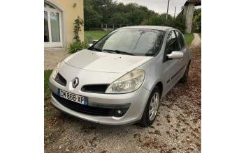 Renault clio iii Voiron