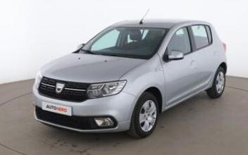 Dacia sandero Issy-les-Moulineaux