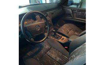 Mercedes classe e Laqueuille