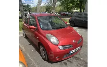 Nissan Micra Bordeaux