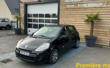 Renault clio Combourg