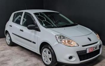 Renault clio Le-Puy-en-Velay