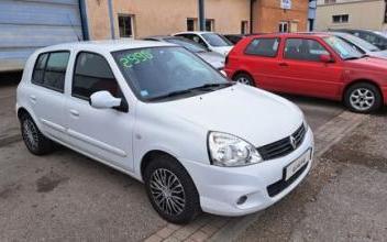 Renault clio ii Saint-Genis-Pouilly