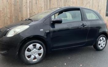Toyota yaris Montaigu