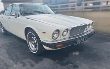 Jaguar xj 12 Villedômer