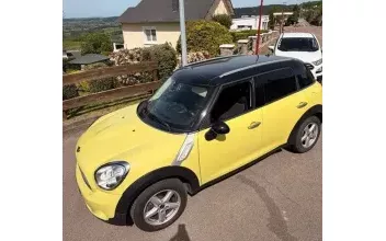 Mini Cooper Countryman Château-Chinon-Campagne