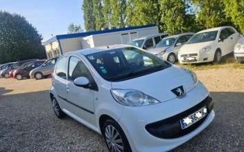 Peugeot 107 Saint-Valérien