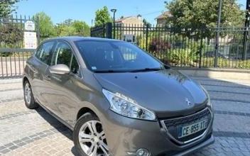 Peugeot 208 Romainville