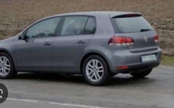 Volkswagen golf La-Charité-sur-Loire