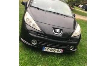 Peugeot 207 cc Nailloux