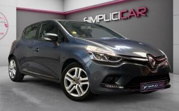 Renault clio Saint-Jean-du-Cardonnay
