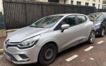 Renault clio iv Saint-Denis