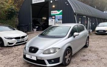 Seat leon Sathonay-Camp