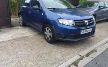 Dacia sandero Veneux-les-Sablons