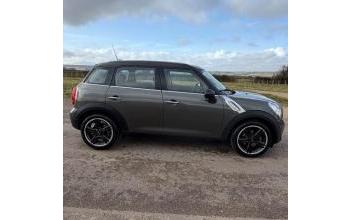 Mini countryman Avallon