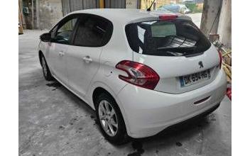 Peugeot 208 Cours-la-Ville