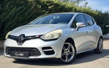 Renault clio Saint-Cannat