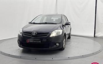 Toyota auris Bègles
