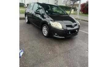 Toyota auris Mantes-la-Jolie
