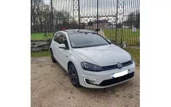 Volkswagen Golf GTE Mandres-les-Roses