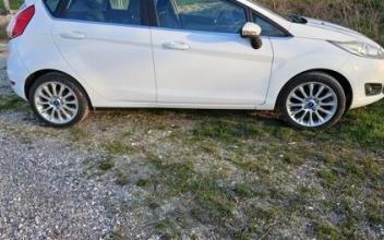 Ford fiesta Tournon-sur-Rhône