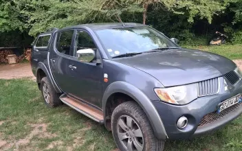 Mitsubishi L200 Saint-Maurice-Navacelles