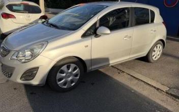 Opel corsa Vénissieux