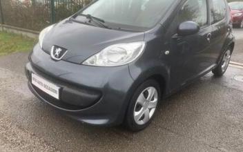 Peugeot 107 Les-Essarts-le-Roi