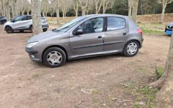 Peugeot 206 Les-Pennes-Mirabeau