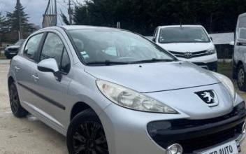 Peugeot 207 Saint-Martin-d'Abbat