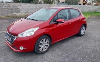 Peugeot 208 Carbonne