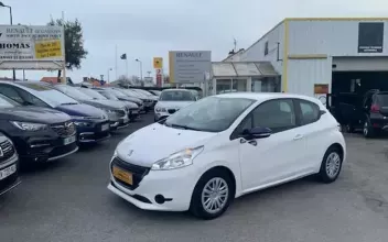 Peugeot 208 Les-Sables-d'Olonne