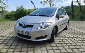 Toyota auris Châteauneuf