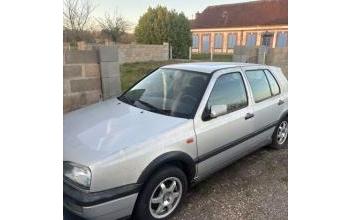 Volkswagen golf Glos-la-Ferrière