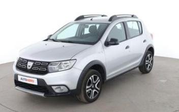 Dacia sandero Issy-les-Moulineaux