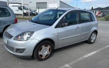 Ford fiesta Saint-Sulpice-de-Royan