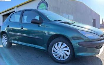 Peugeot 206 Le-Loroux-Bottereau