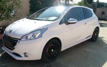 Peugeot 208 Bormes-les-Mimosas