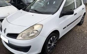 Renault clio Saint-Priest