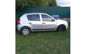 Dacia sandero Maison-Rouge