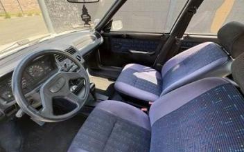 Peugeot 205 Loon-Plage